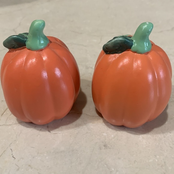 Great Shakes Jack-O-Lantern Vintage Salt & Pepper Shakers NIB - Picture 4 of 5